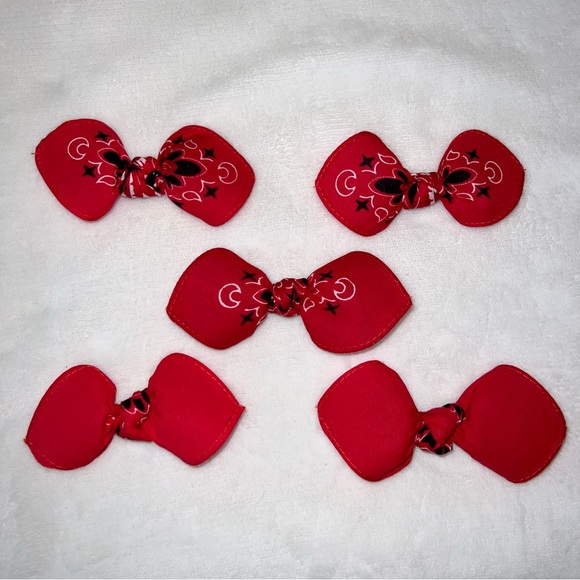 Red Paisley Rockabilly Bandana Knotted Hair Bow - Picture 9 of 11